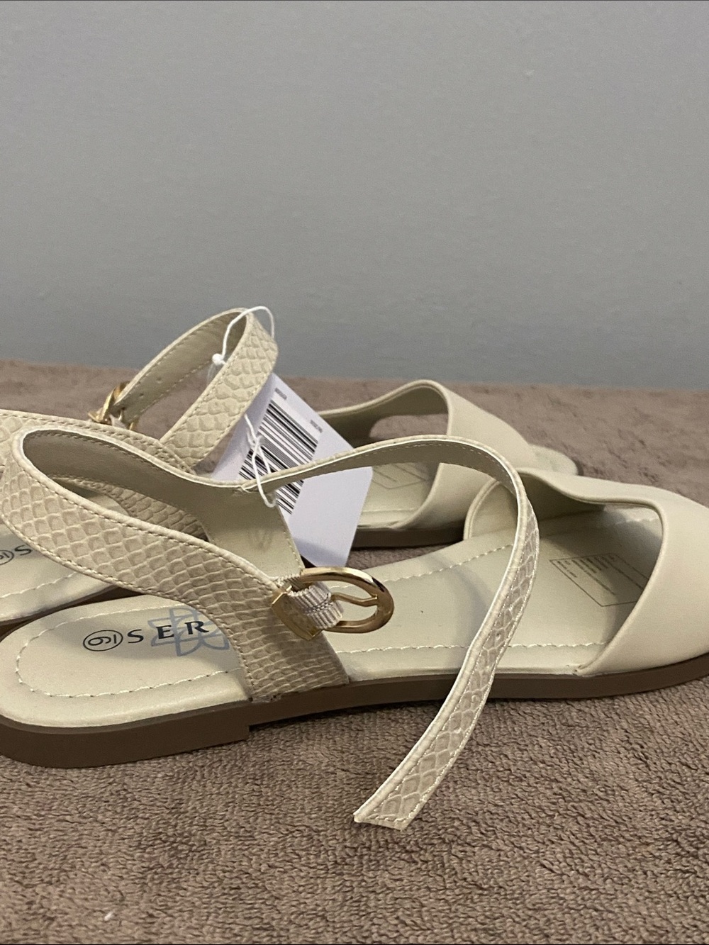 Sandals - Picture 5 of 9